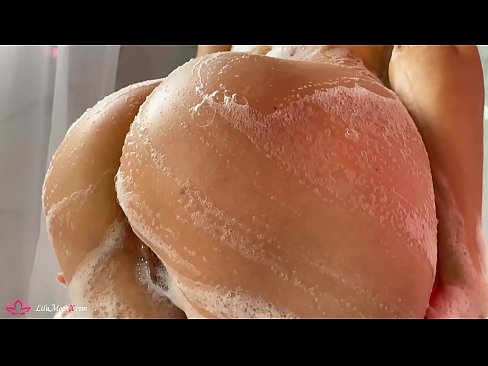 ❤️ Brunette Masturbeert Kut met Vibrator tot intens Orgasme onder Douche ❤ Quality porn at us